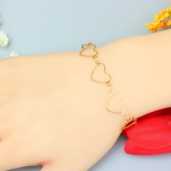 "Elegant & Trendy Bracelet, A Perfect Gift for Women, Thoughtful, EVCH1758 - Picture 3 of 10